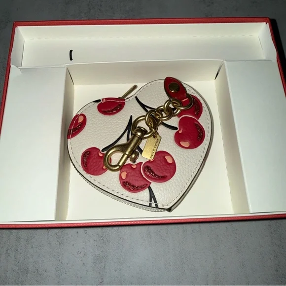 Coach Red Cherry Heart Coin Purse Glovetanned Leather - NWT - Picture 6 of 6